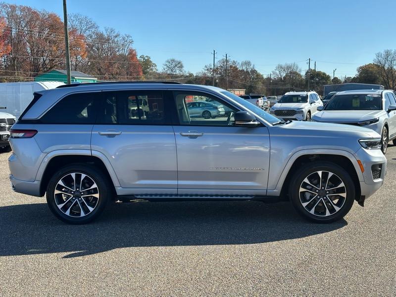 used 2022 Jeep Grand Cherokee car, priced at $40,988