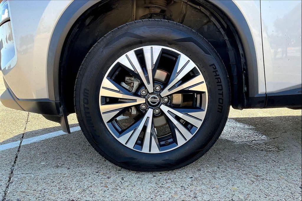 used 2021 Nissan Rogue car, priced at $18,789