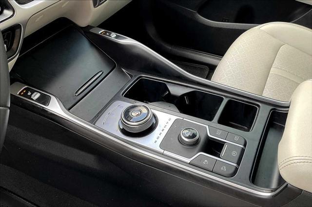 used 2022 Kia Sorento Hybrid car, priced at $23,950