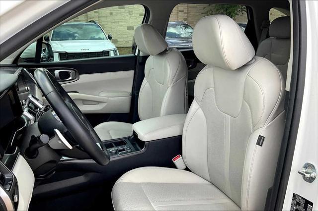 used 2022 Kia Sorento Hybrid car, priced at $23,950
