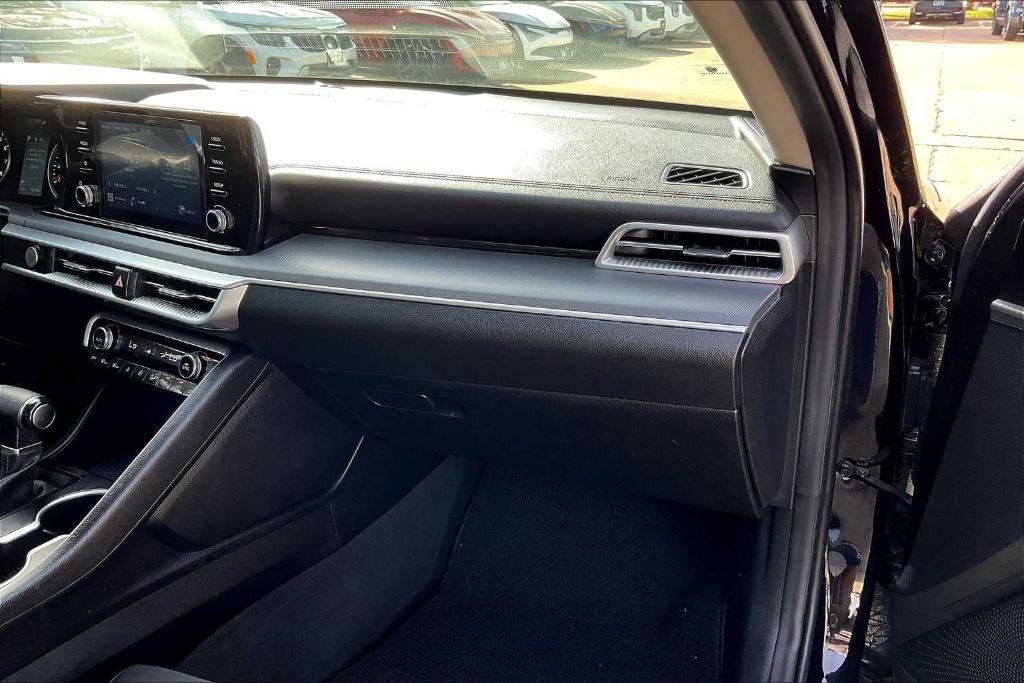 used 2023 Kia K5 car, priced at $21,206