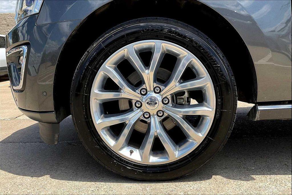 used 2018 Ford Expedition car, priced at $22,389