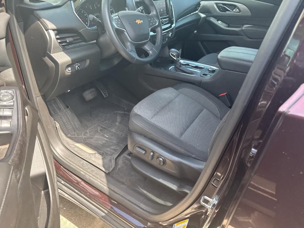 used 2023 Chevrolet Traverse car