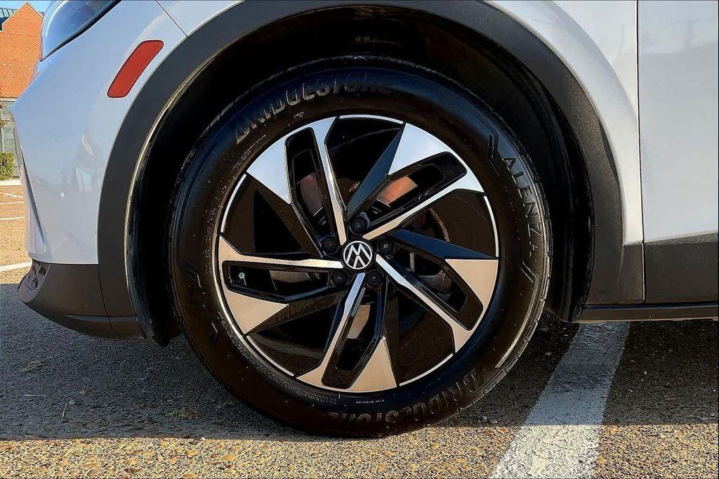used 2021 Volkswagen ID.4 car, priced at $17,698