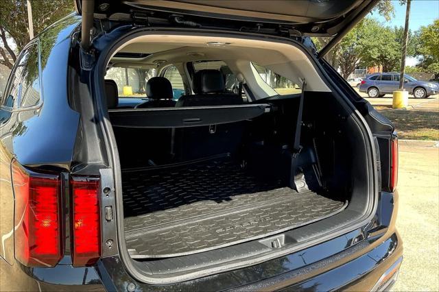 used 2021 Kia Sorento car, priced at $21,761
