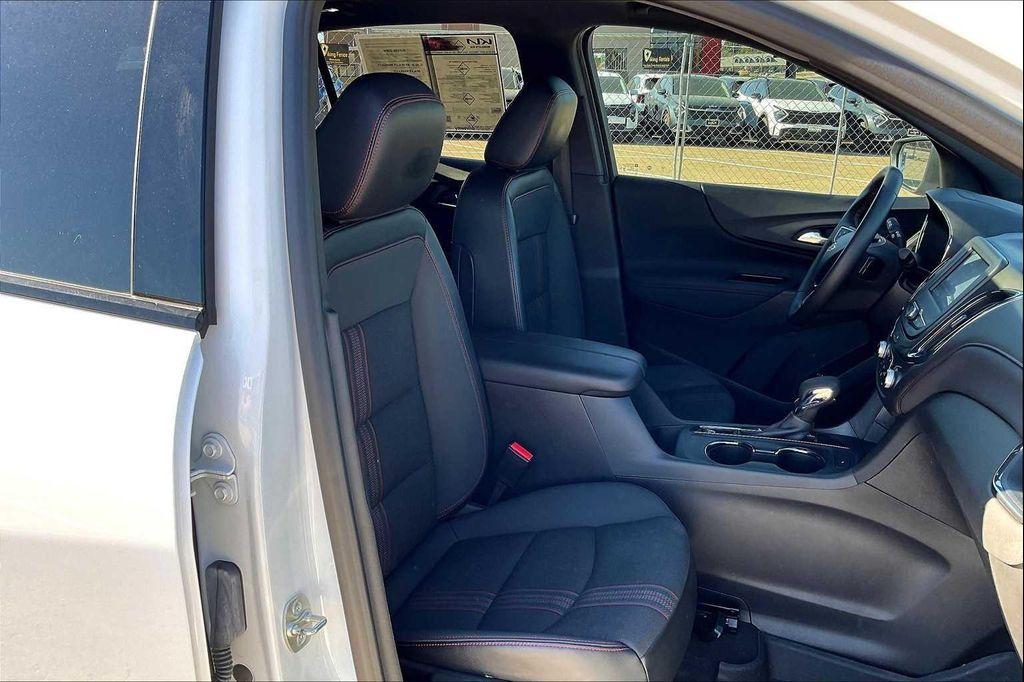 used 2024 Chevrolet Equinox car, priced at $26,798