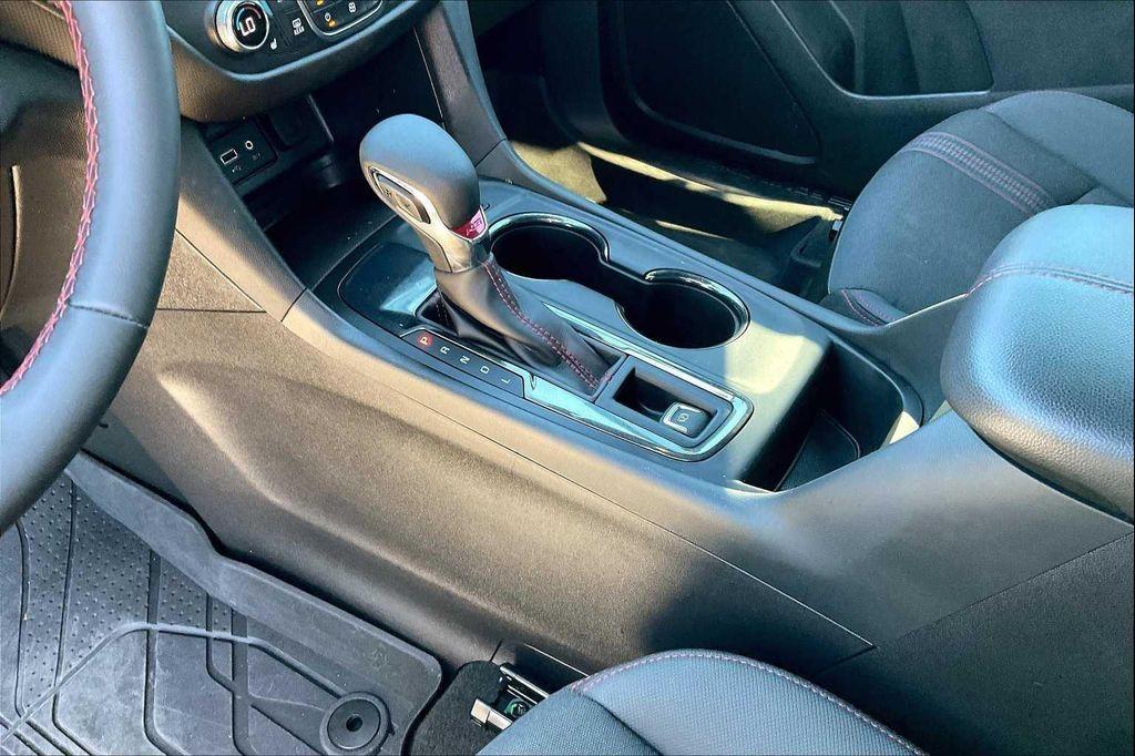 used 2024 Chevrolet Equinox car, priced at $26,798