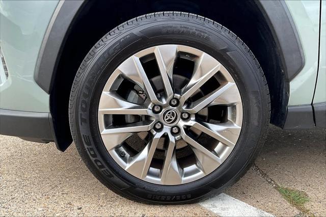 used 2020 Toyota RAV4 car, priced at $23,581