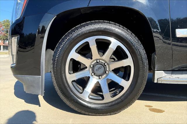 used 2015 Cadillac Escalade ESV car, priced at $28,893