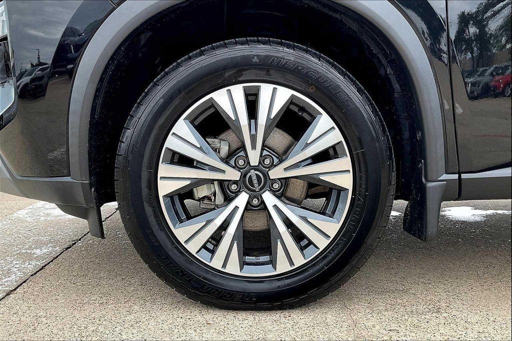 used 2022 Nissan Rogue car, priced at $19,597