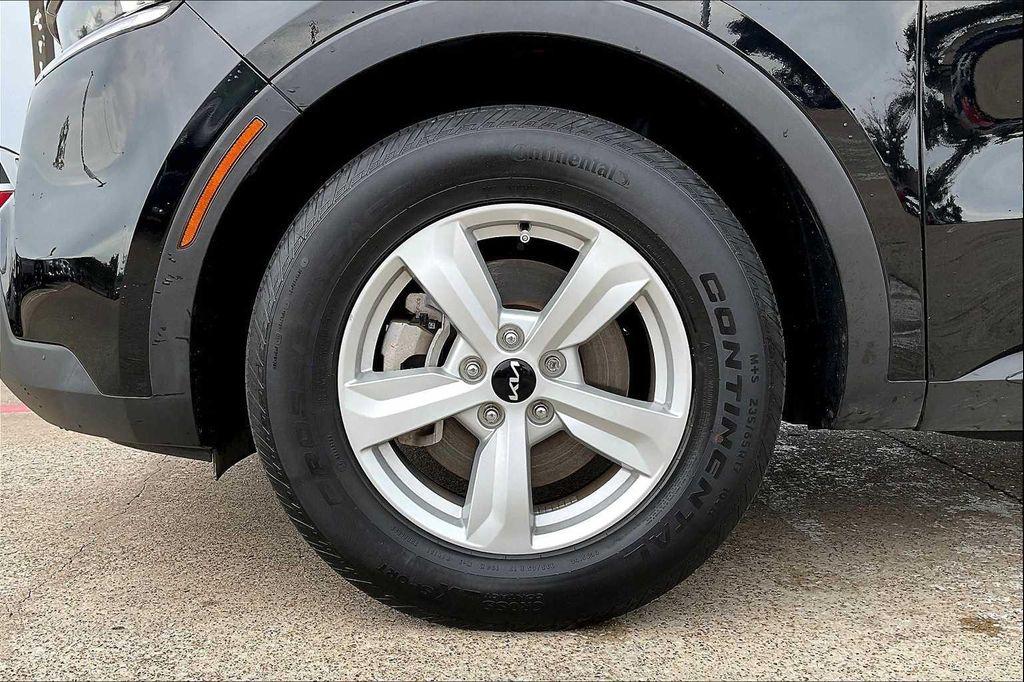 used 2023 Kia Sorento car, priced at $23,867