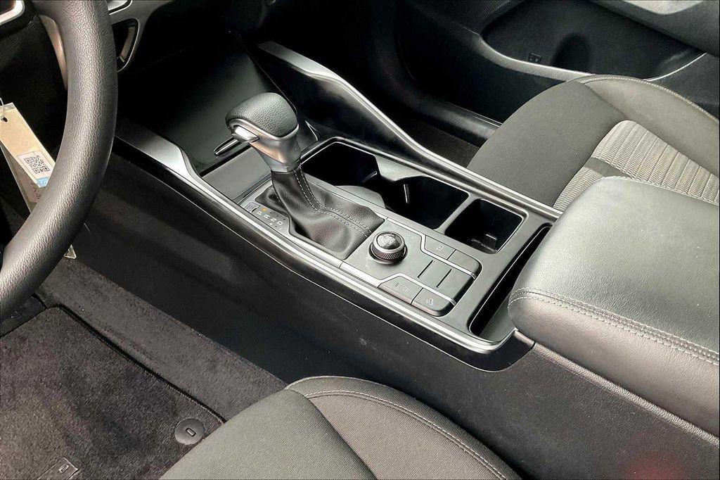 used 2023 Kia Sorento car, priced at $23,867