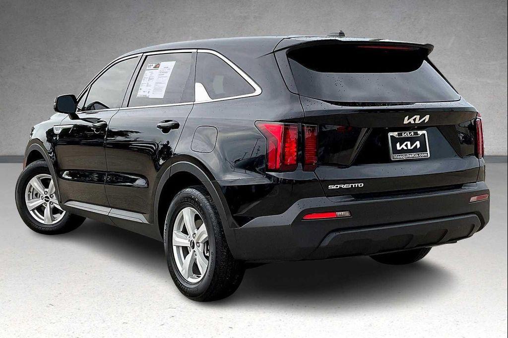used 2023 Kia Sorento car, priced at $23,867