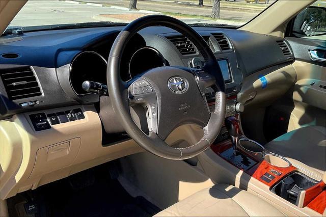 used 2008 Toyota Highlander car, priced at $9,506