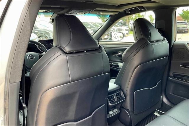 used 2023 Lexus ES 350 car, priced at $39,848