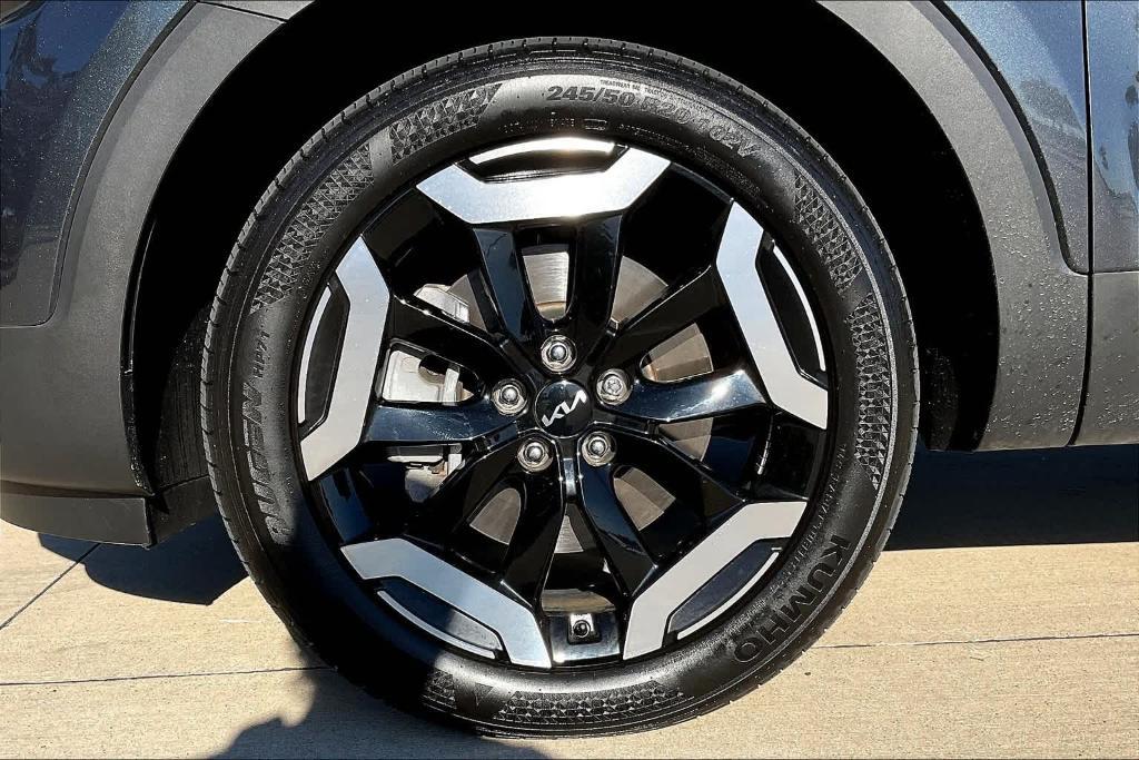 used 2024 Kia Telluride car, priced at $36,742