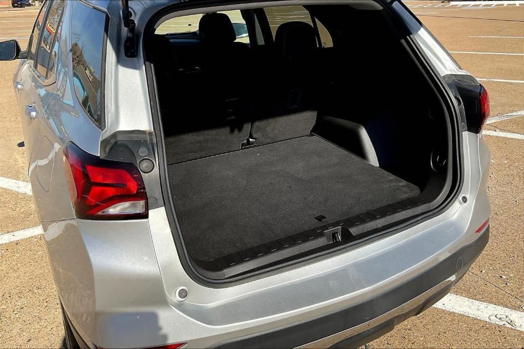 used 2022 Chevrolet Equinox car, priced at $19,268