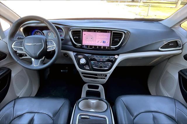 used 2022 Chrysler Pacifica car, priced at $20,686