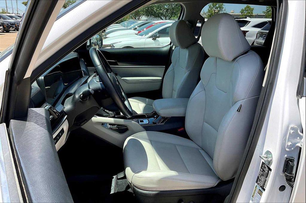 used 2024 Kia Telluride car, priced at $36,850