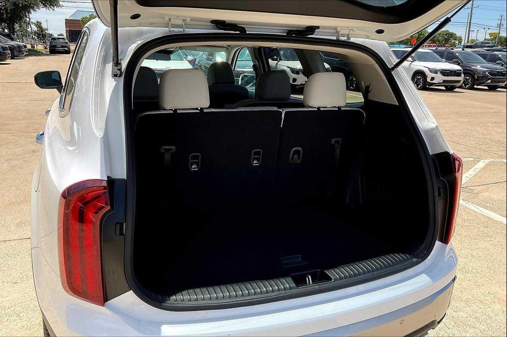 used 2024 Kia Telluride car, priced at $36,850