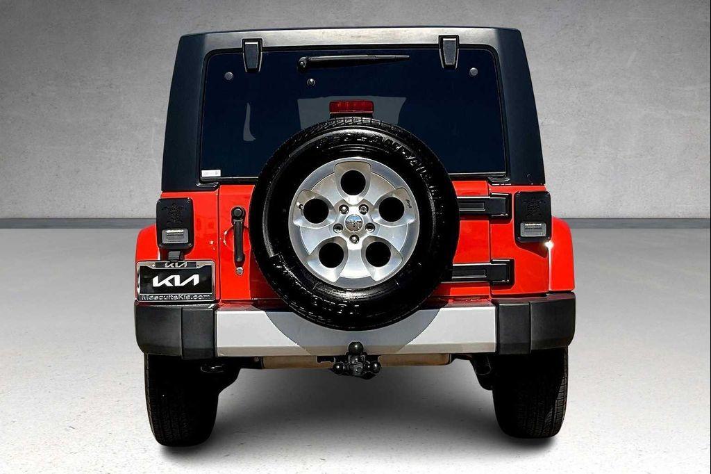 used 2015 Jeep Wrangler Unlimited car, priced at $19,199