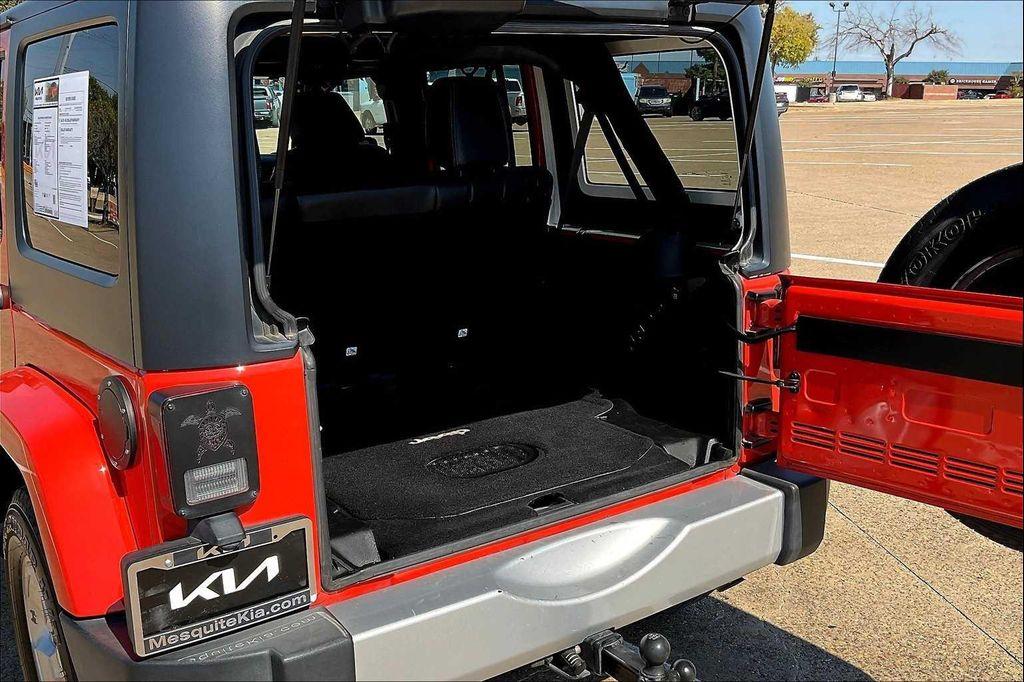 used 2015 Jeep Wrangler Unlimited car, priced at $19,199