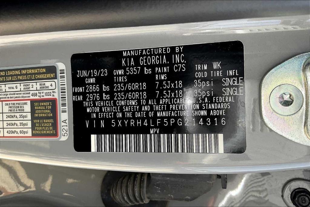 used 2023 Kia Sorento car, priced at $30,247