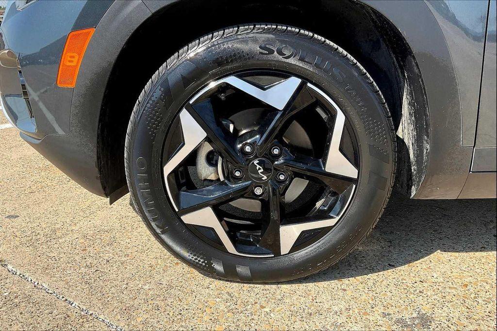 used 2024 Kia Seltos car, priced at $20,799