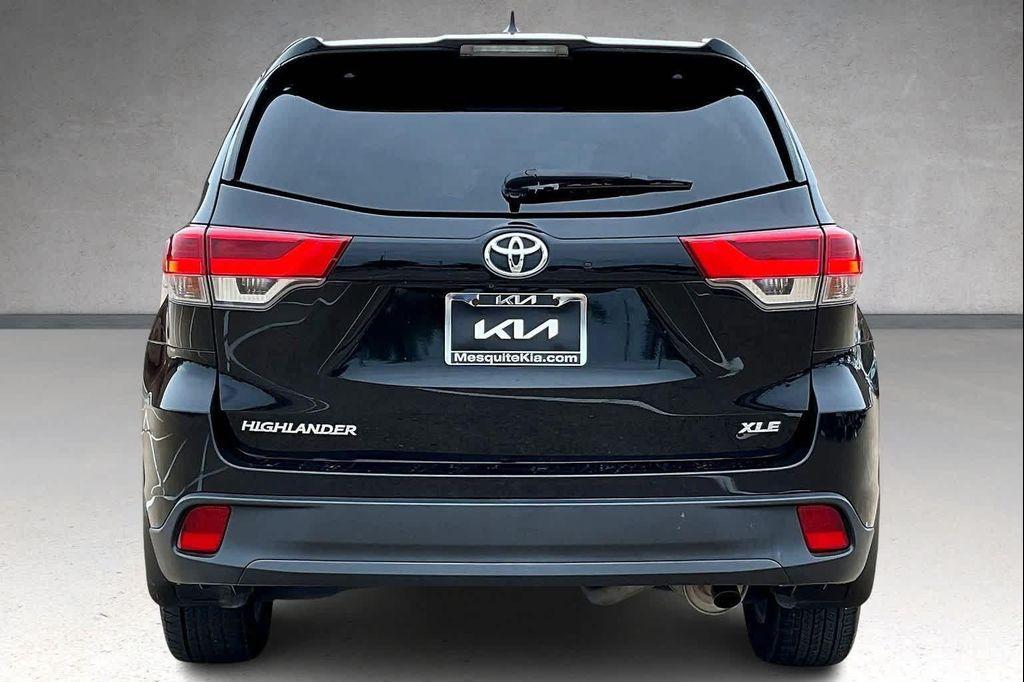 used 2019 Toyota Highlander car, priced at $23,341
