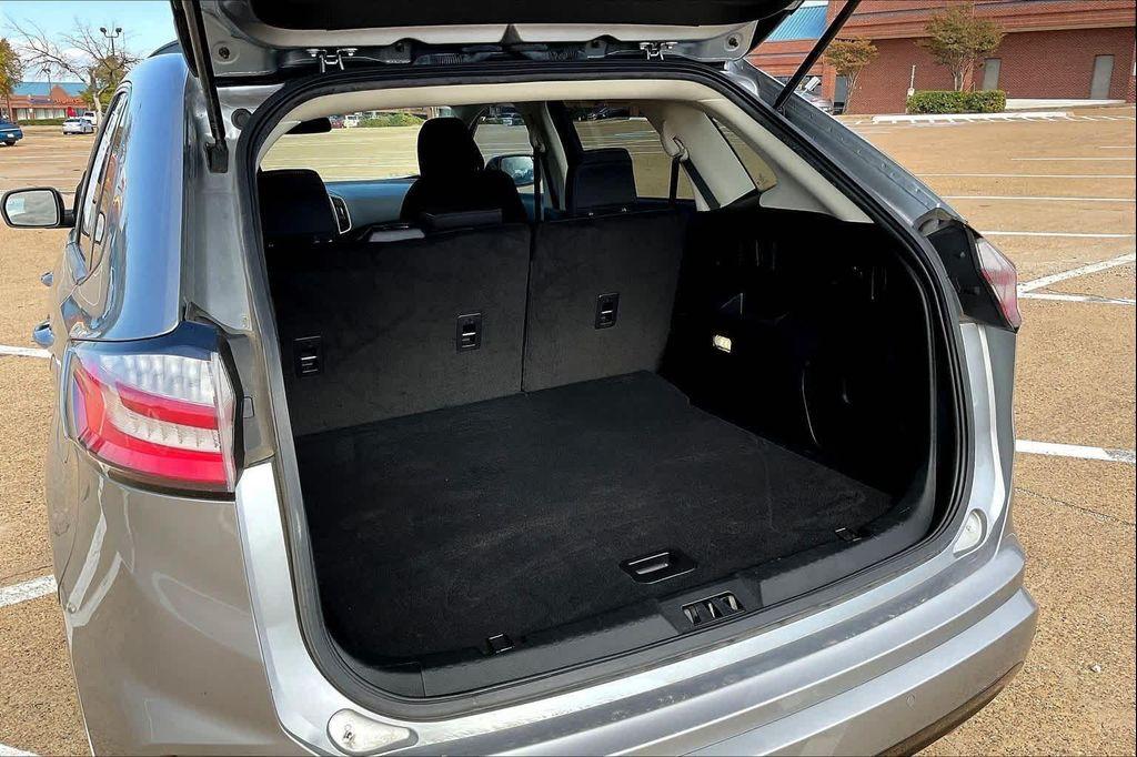 used 2022 Ford Edge car, priced at $22,250