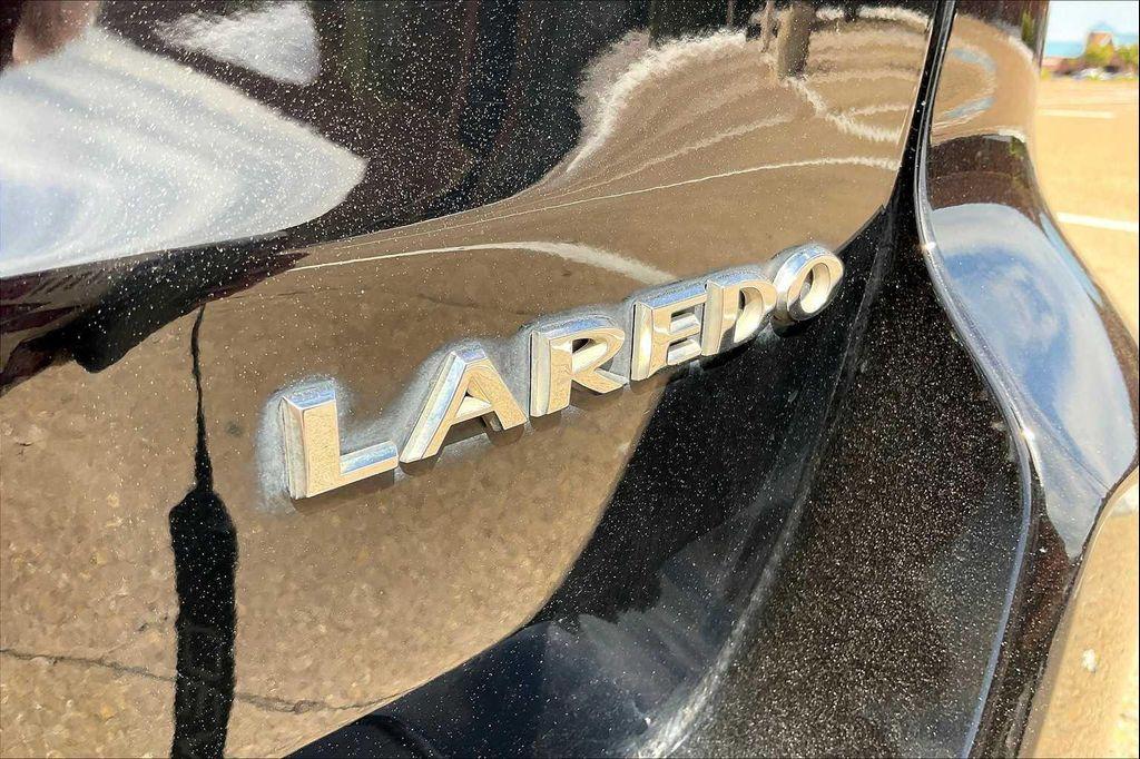 used 2018 Jeep Grand Cherokee car, priced at $13,151