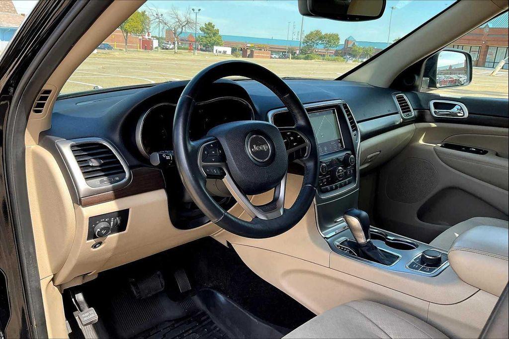 used 2018 Jeep Grand Cherokee car, priced at $13,151