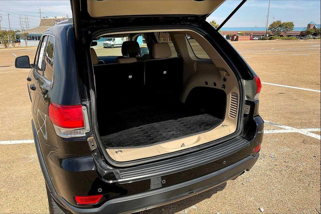 used 2018 Jeep Grand Cherokee car, priced at $13,151