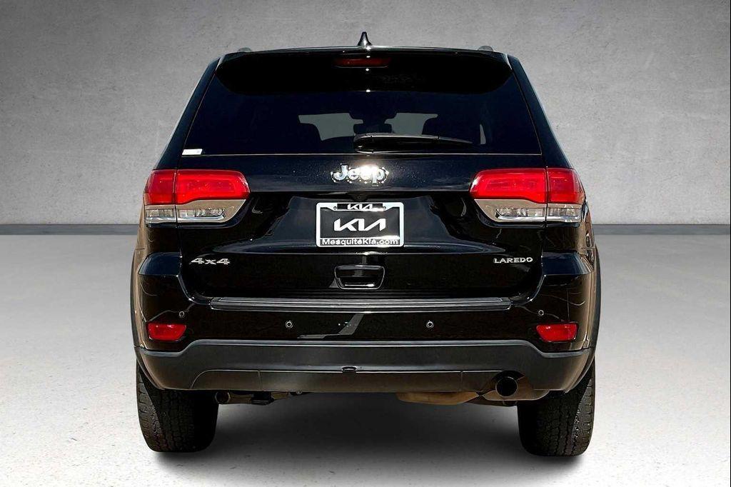 used 2018 Jeep Grand Cherokee car, priced at $13,151