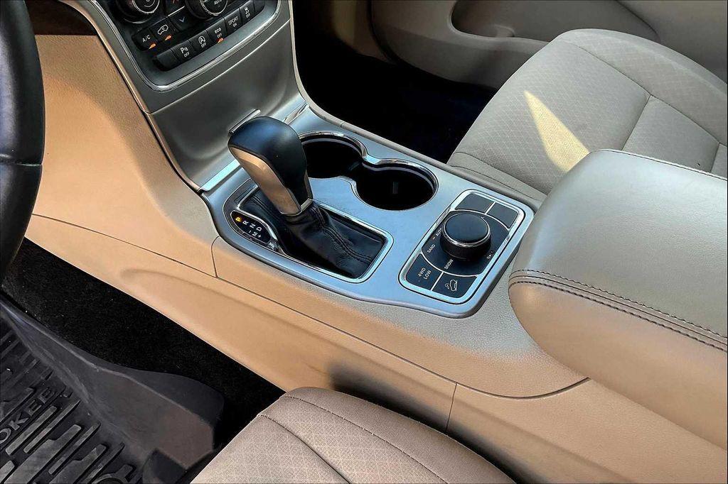 used 2018 Jeep Grand Cherokee car, priced at $13,151