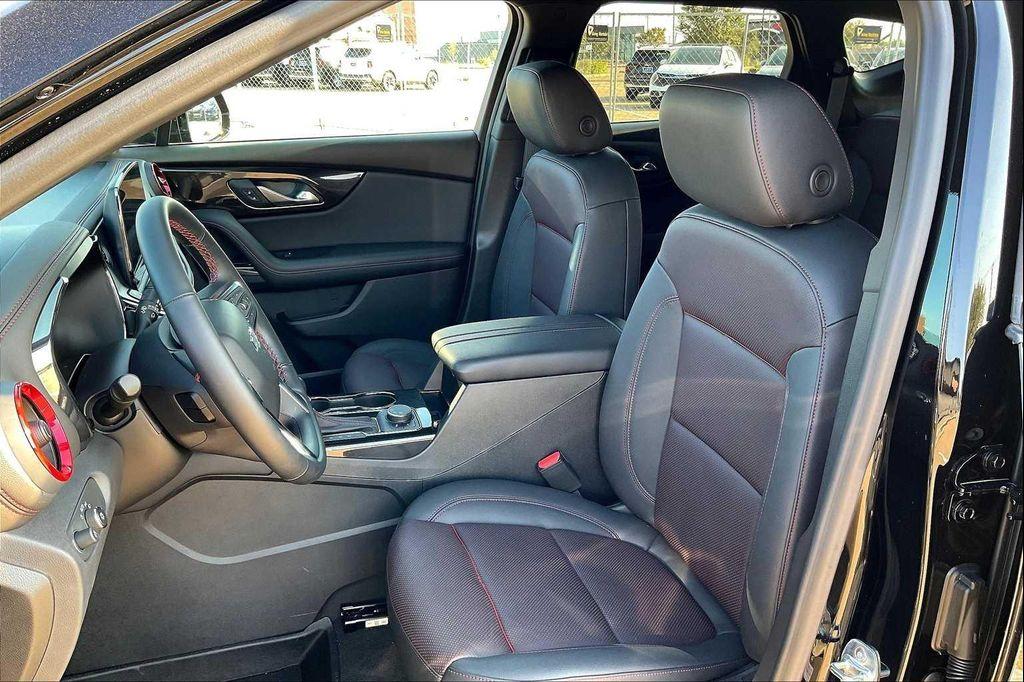 used 2025 Chevrolet Blazer car, priced at $34,899