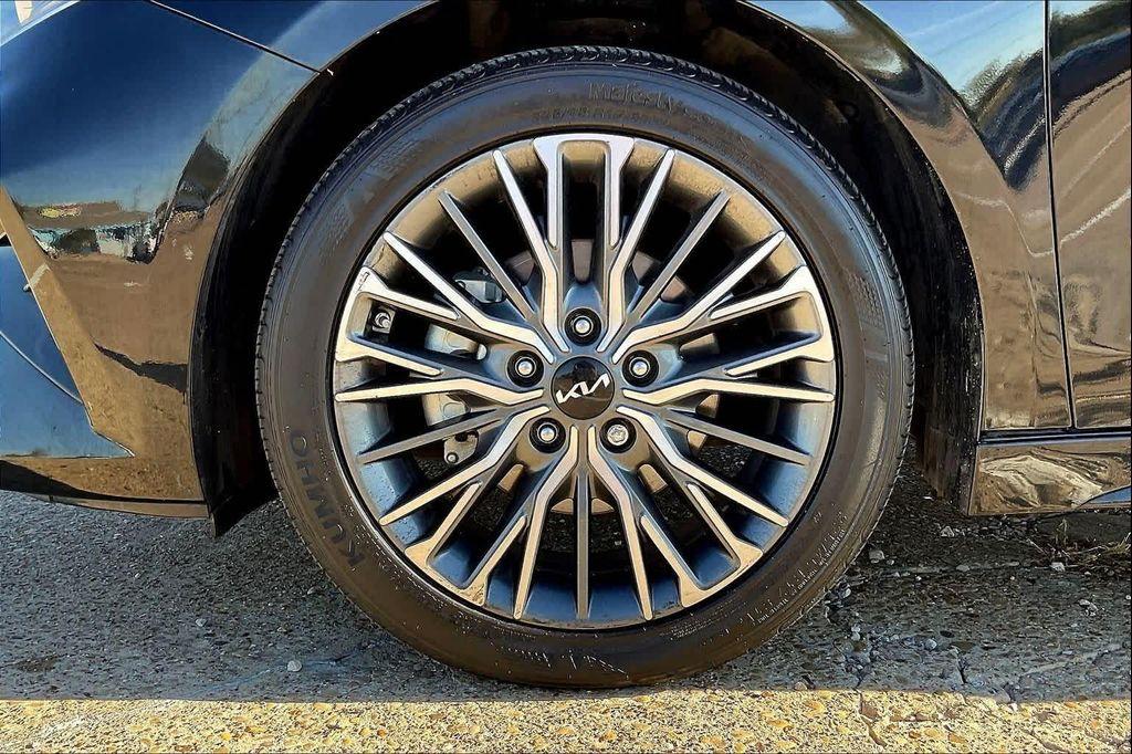 used 2024 Kia Forte car, priced at $21,996