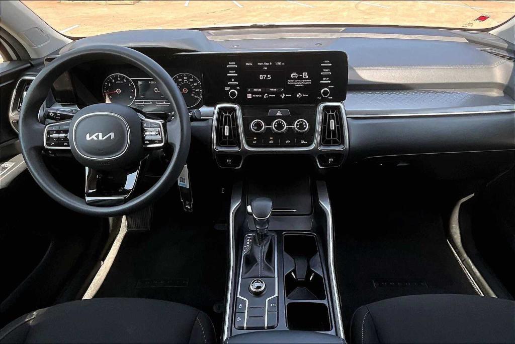 used 2023 Kia Sorento car, priced at $25,896