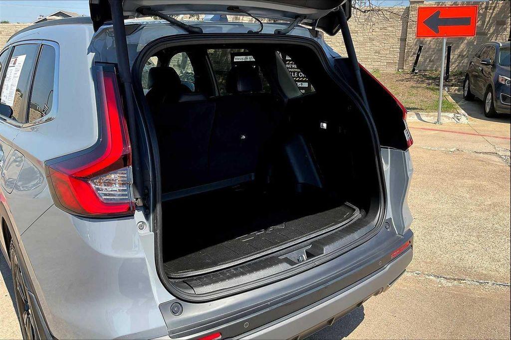 used 2023 Honda CR-V Hybrid car, priced at $32,594
