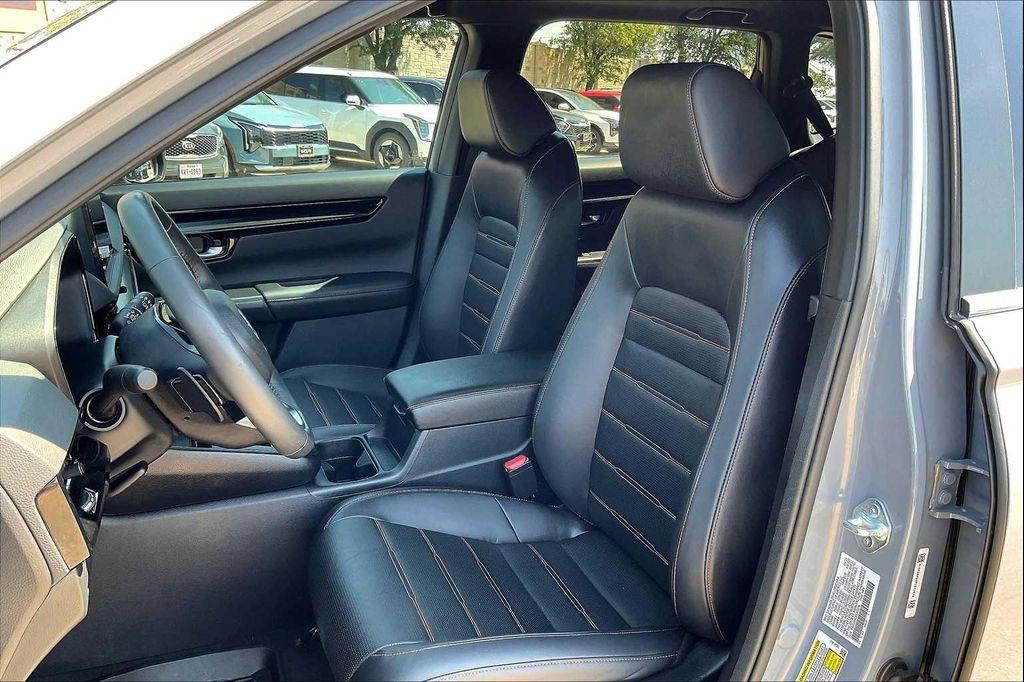 used 2023 Honda CR-V Hybrid car, priced at $32,594
