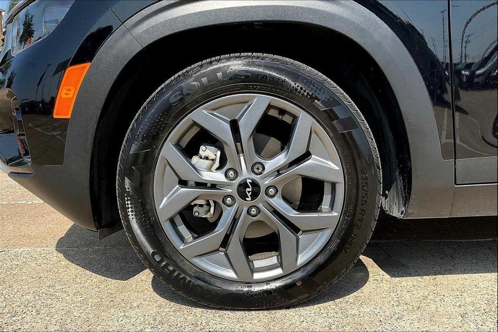 used 2024 Kia Seltos car, priced at $23,247