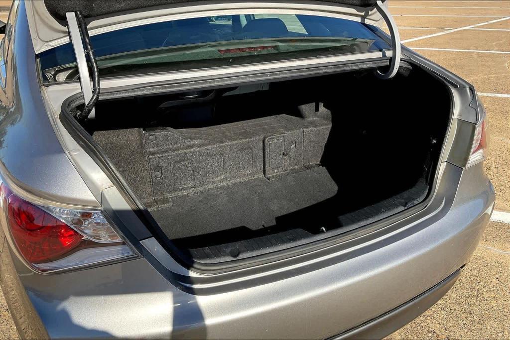 used 2014 Hyundai Sonata Hybrid car, priced at $9,489