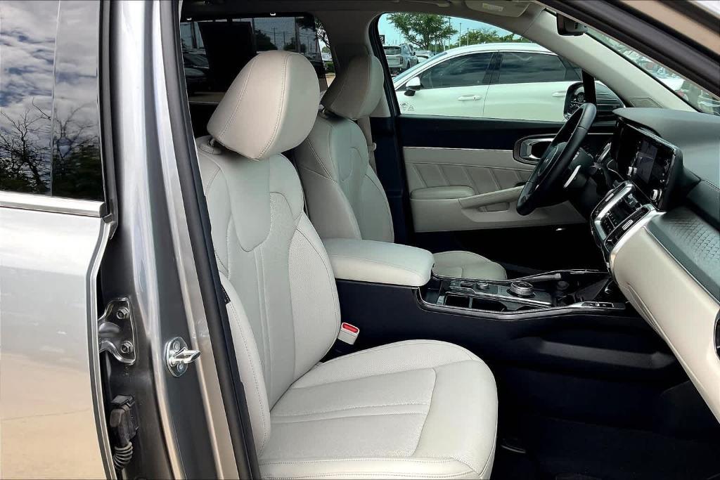 used 2023 Kia Sorento Plug-In Hybrid car