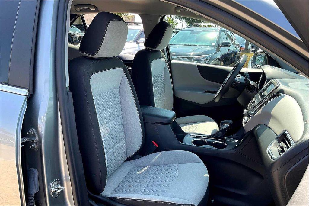 used 2023 Chevrolet Equinox car, priced at $18,994