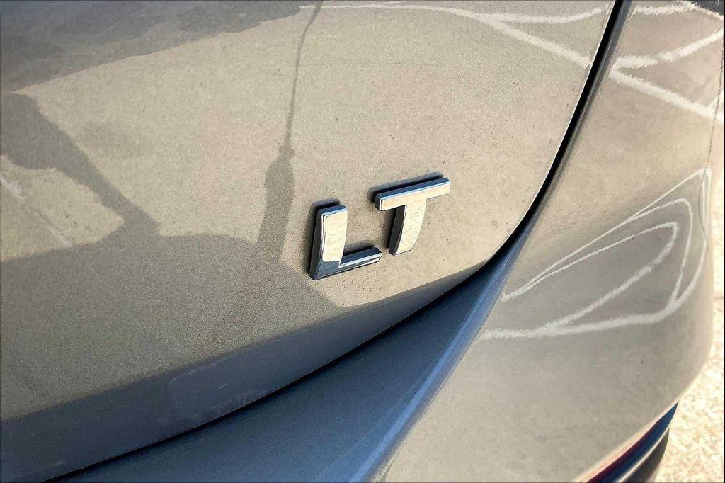 used 2023 Chevrolet Equinox car, priced at $18,994