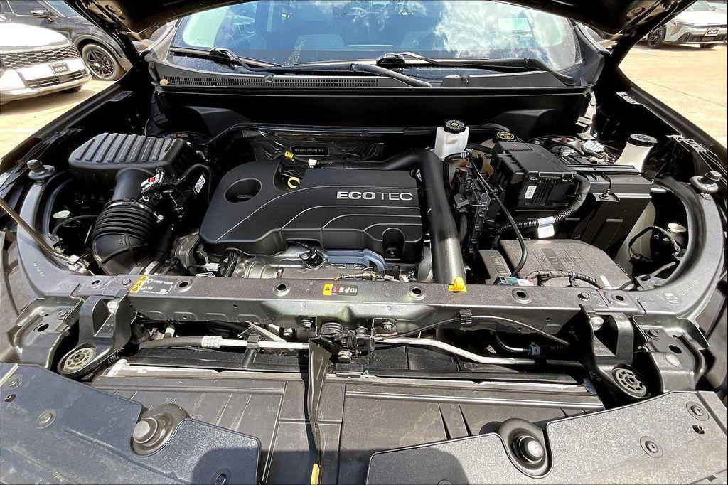 used 2022 Chevrolet Equinox car, priced at $16,718