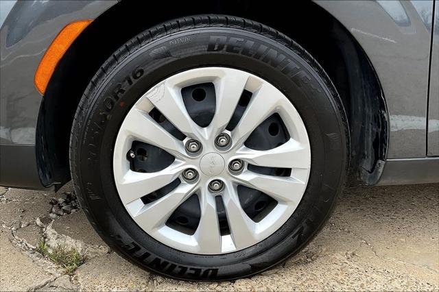 used 2022 Kia Soul car, priced at $17,798