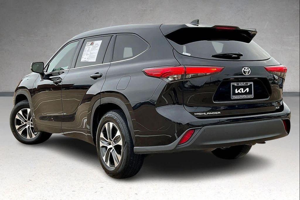 used 2021 Toyota Highlander car, priced at $27,693
