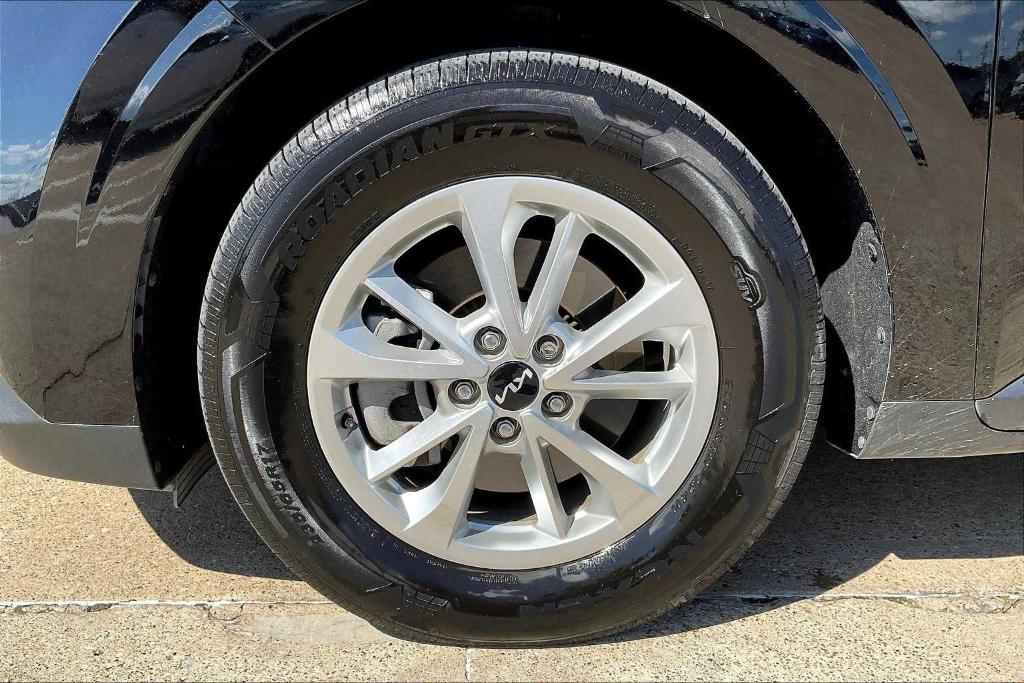 used 2024 Kia Carnival car, priced at $34,250