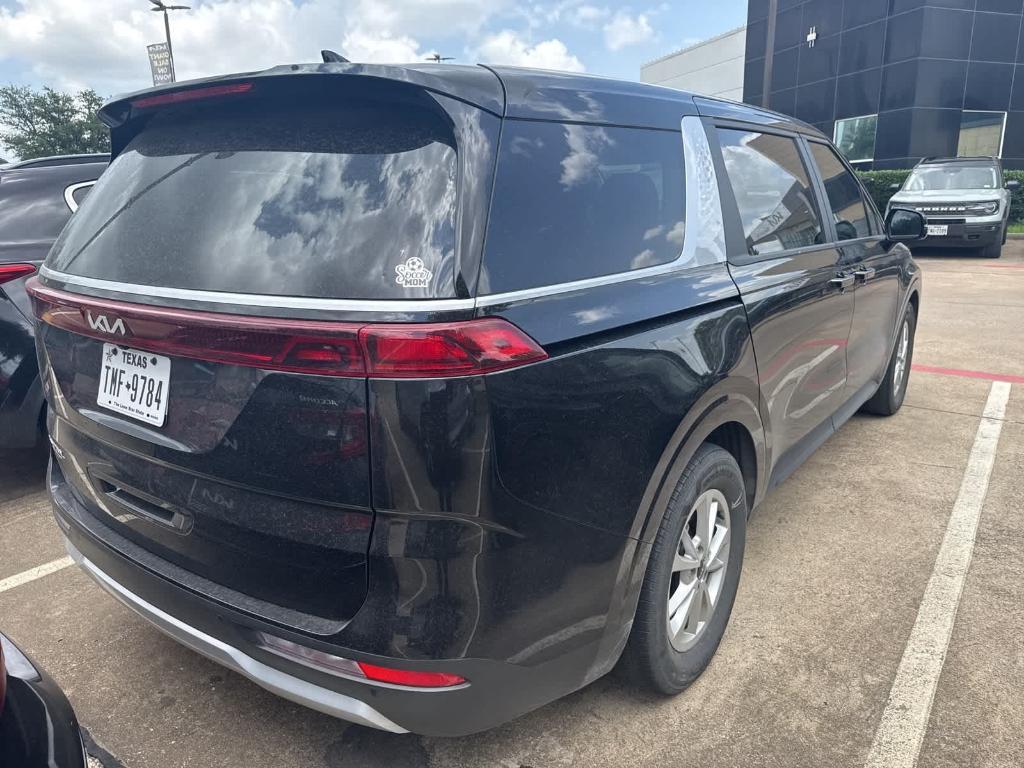 used 2024 Kia Carnival car
